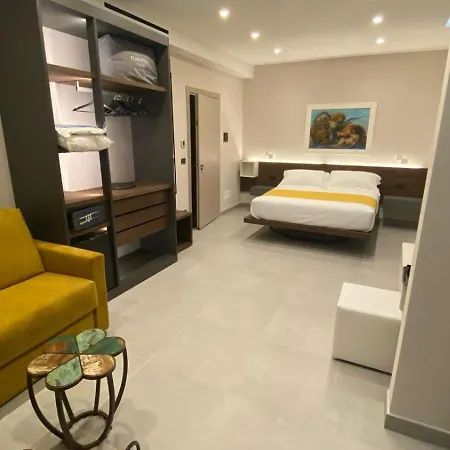 Marina Adults Only Couette-café Sestri Levante