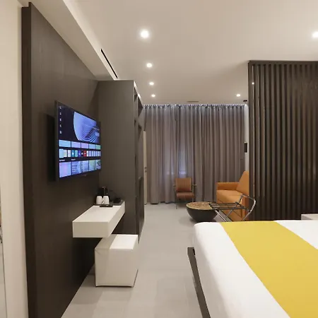 Marina Adults Only Couette-café 4*