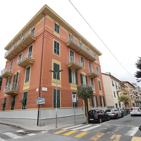 Marina Adults Only Bed & Breakfast 4*